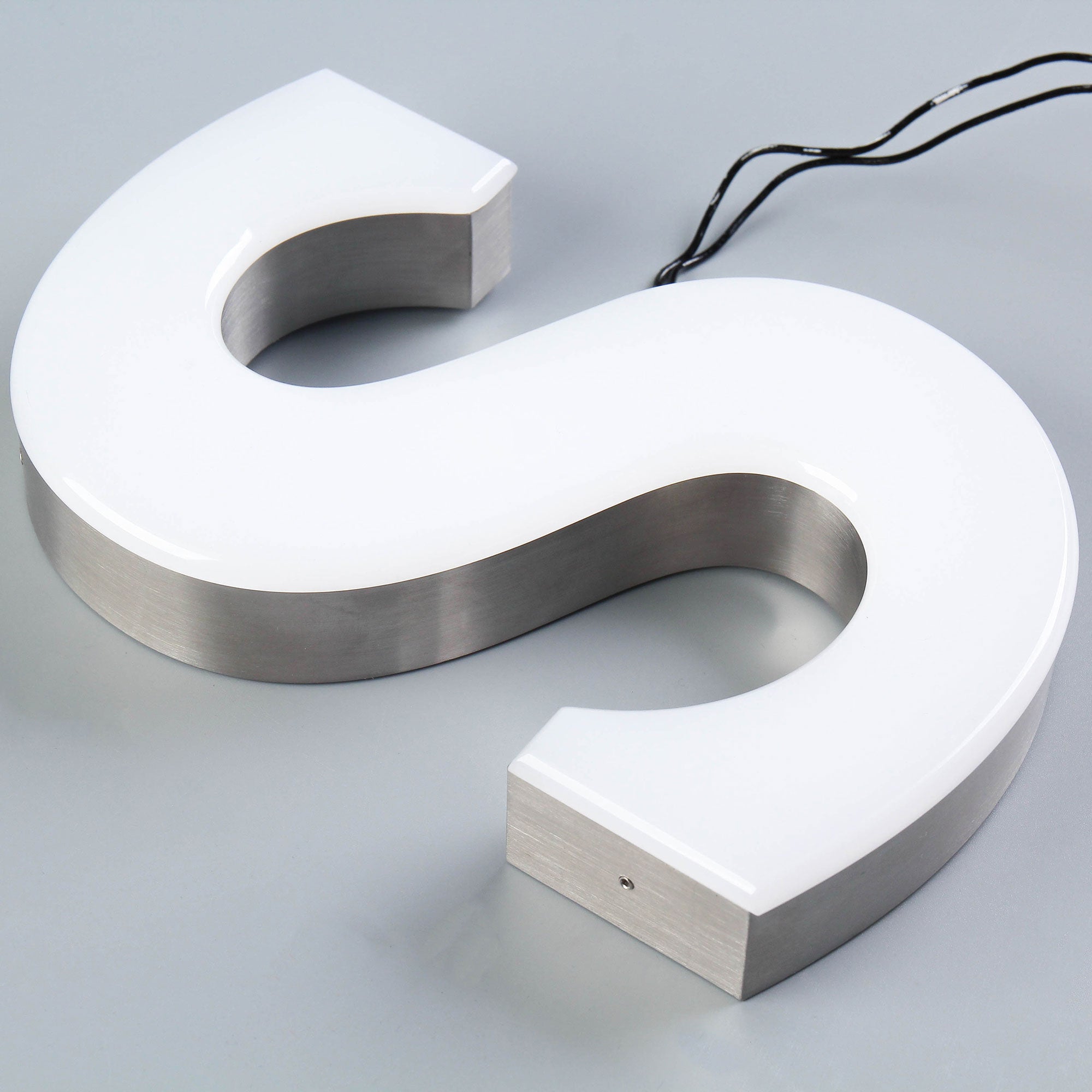Customized 3D LED Channel Letters Sign Outdoor Waterproof Business Face-lit Trimless Stainless Steel Reception Wall Illuminated Letters