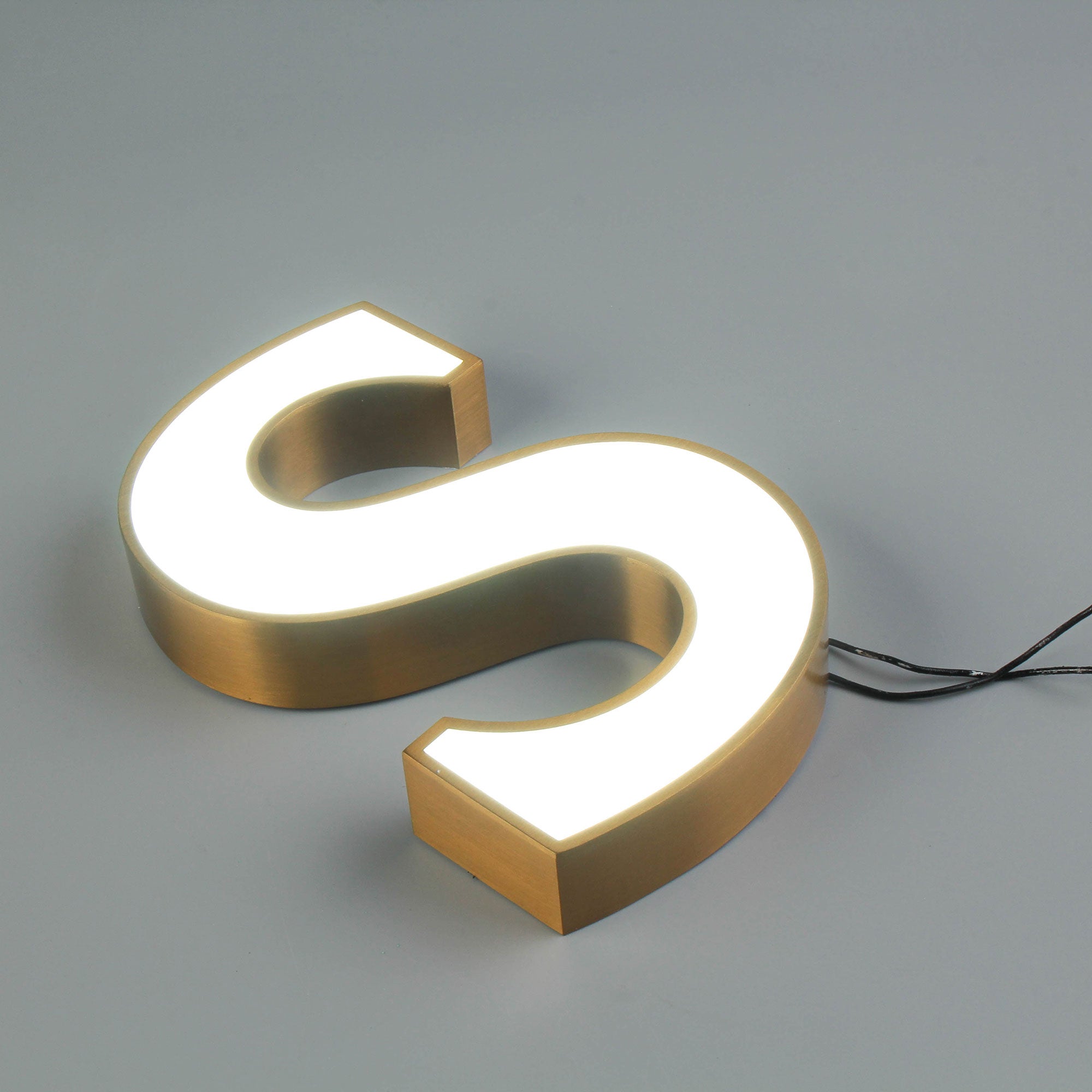 Stainless Steel Front-lit Sign Exterior Led Letter Sign with Trim cap Metal Led Channel Letter Sign with Paint