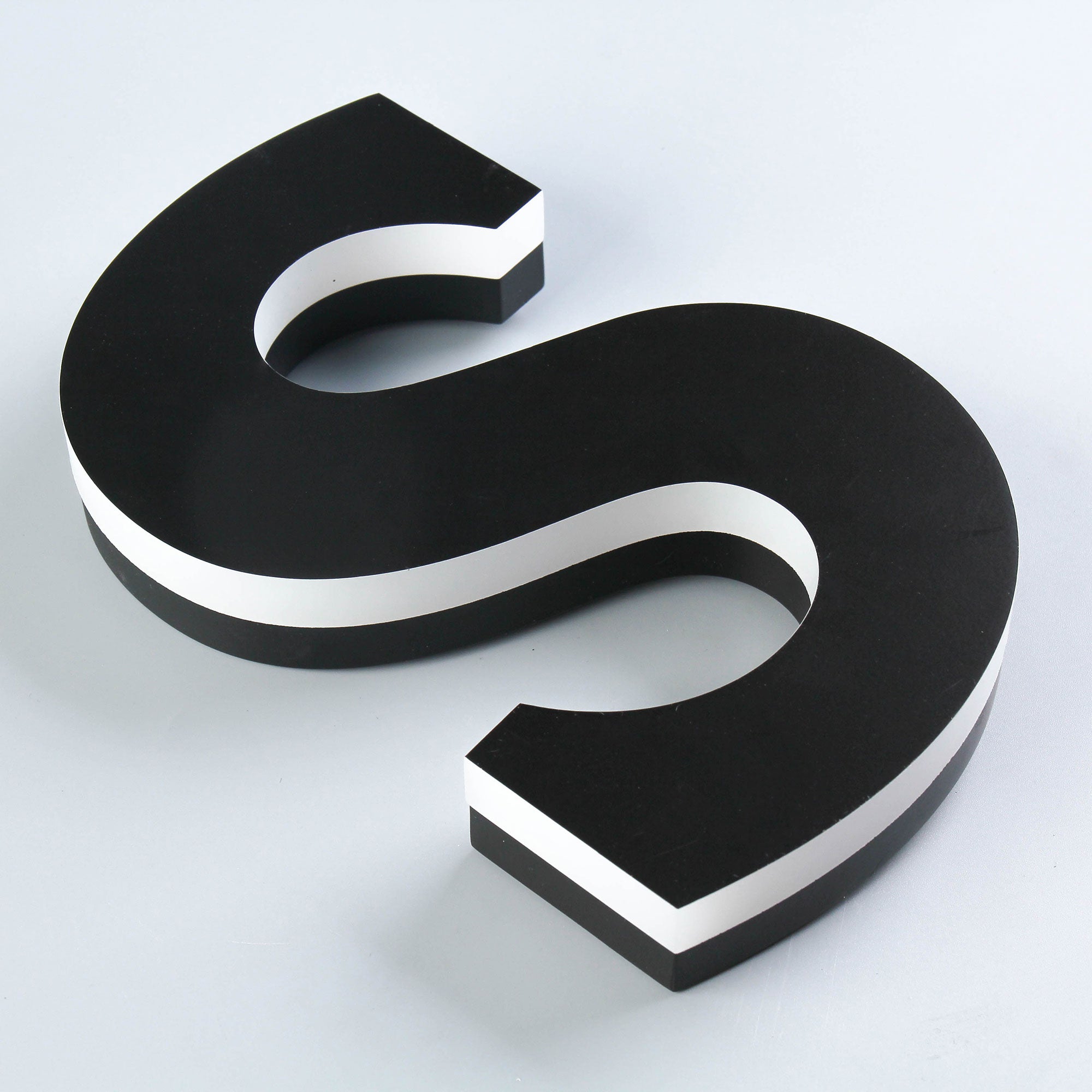 LED Acrylic Letter Sign  Acrylic Luminous Sign Letters Lit Acrylic Side Edge Lit Channel Letters Halo Glow Signage for Shops, Offices, Bars, Restaurants
