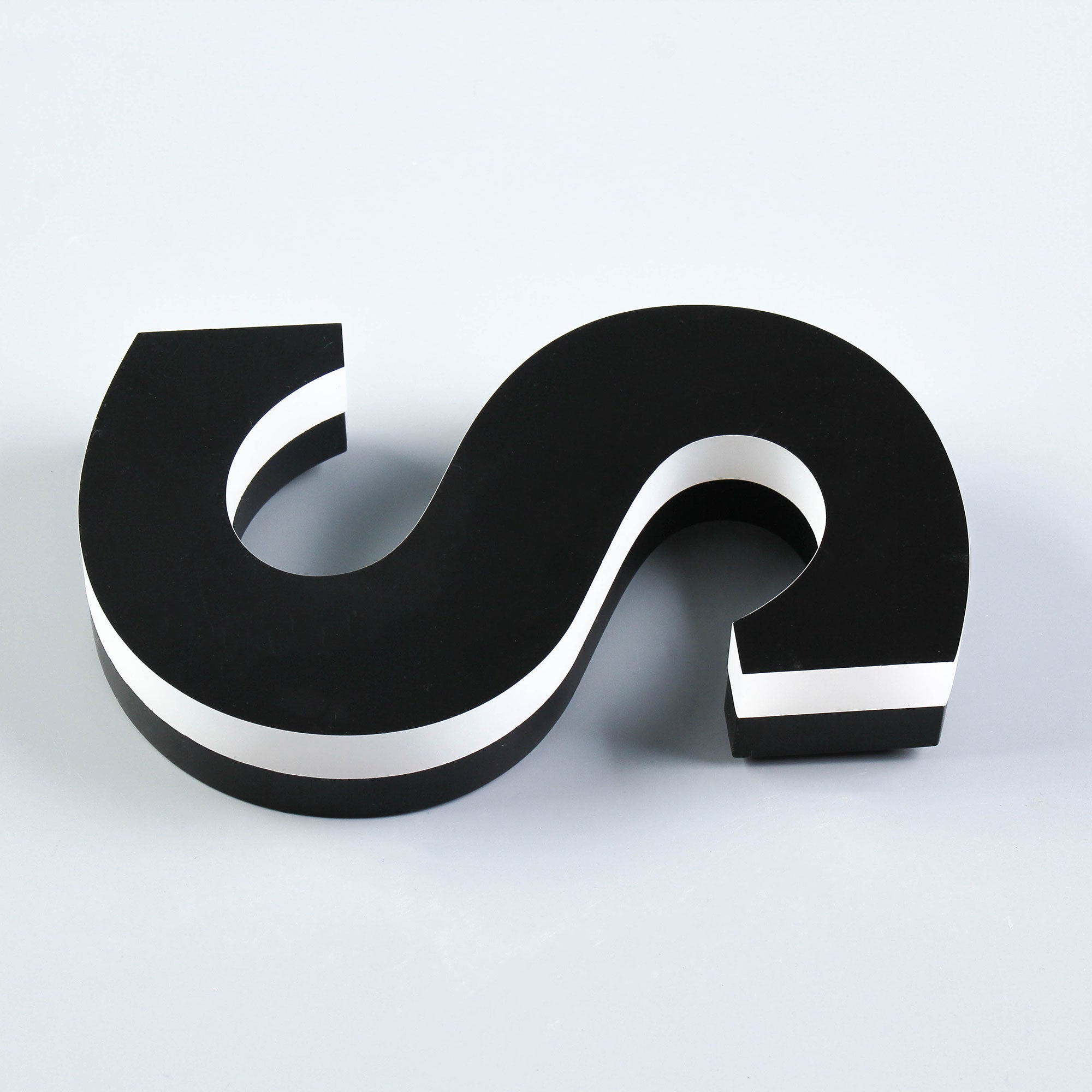 LED Acrylic Letter Sign  Acrylic Luminous Sign Letters Lit Acrylic Side Edge Lit Channel Letters Halo Glow Signage for Shops, Offices, Bars, Restaurants