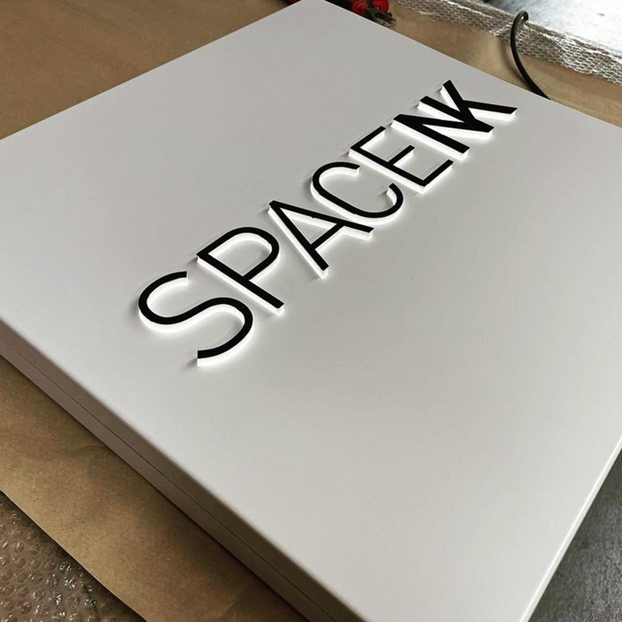 Custom Blade Logo Sign LED Lightbox Durable Stainless Steel Double Sided Illuminated Shop Front Outdoor Commercial Signage