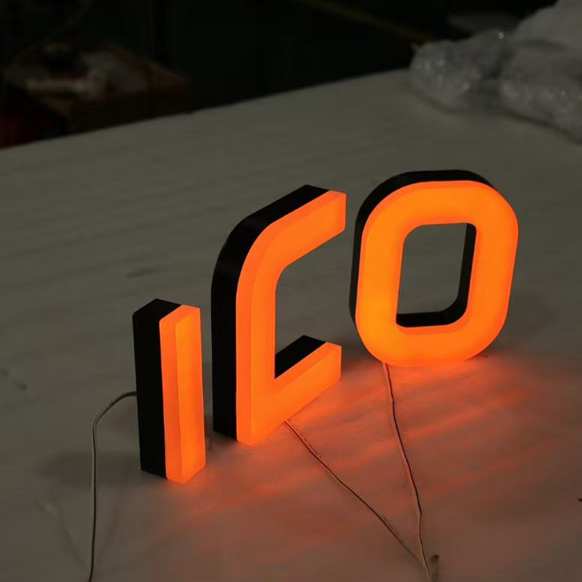 High Quality RGB Halo Lit Black Stainless Steel Channel Letters for Retail Store Signage