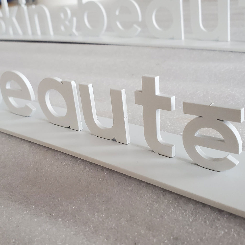 Desk Top Sign Free Standing Table Sign Metal Solid Cut Advertising Letter Signs for Indoor