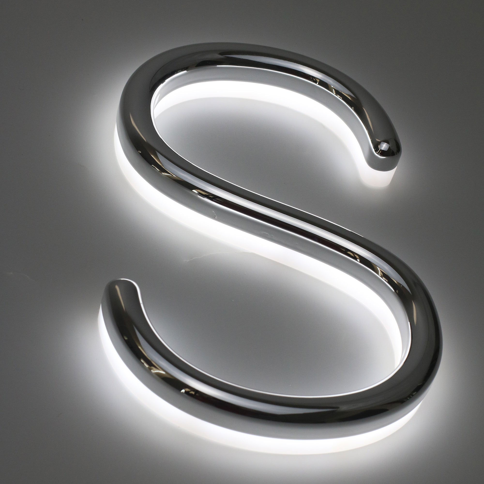 Waterproof Front-lit LED Channel Letters – Custom Business Signage, Acrylic Illuminated Letters for Shop, Office, and Outdoor Displays