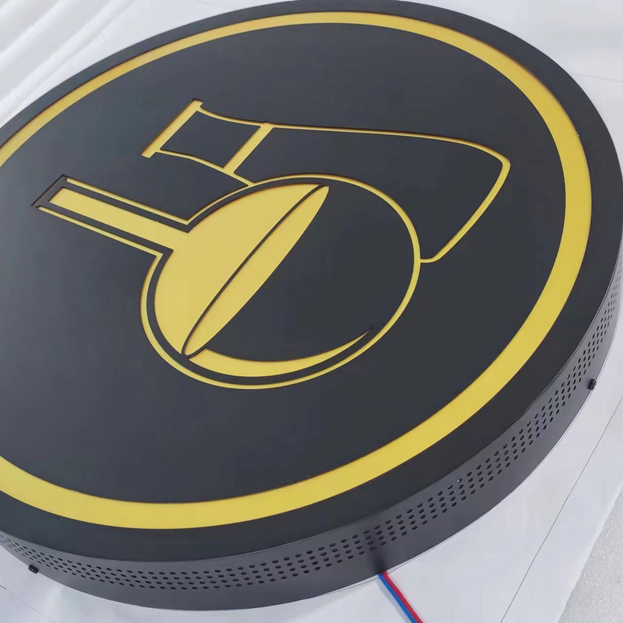 Custom Outdoor LED Lightbox Acrylic Illuminated Sign